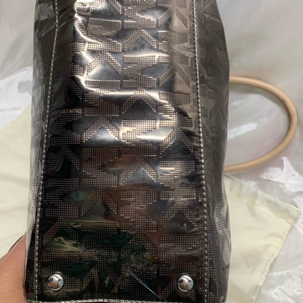 Michael Kors Handbag - Picture 8 of 10